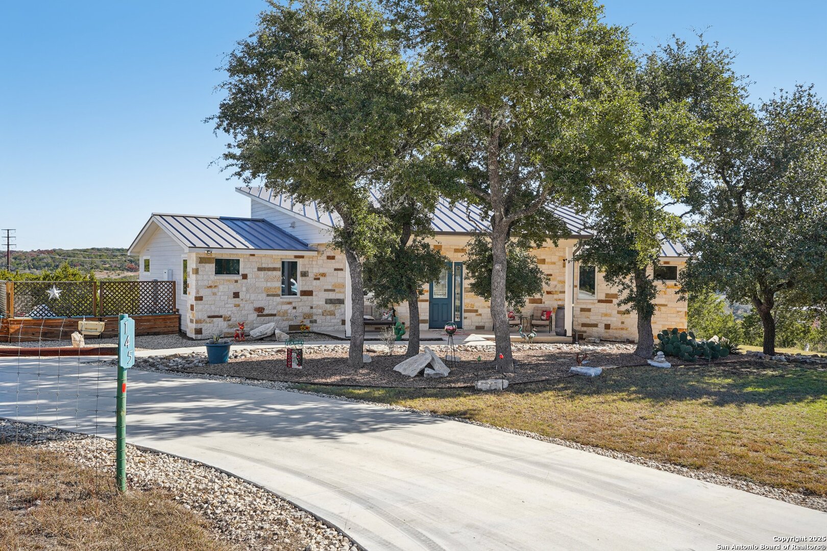 145 Longhorn Trail Kerrville TX 78028