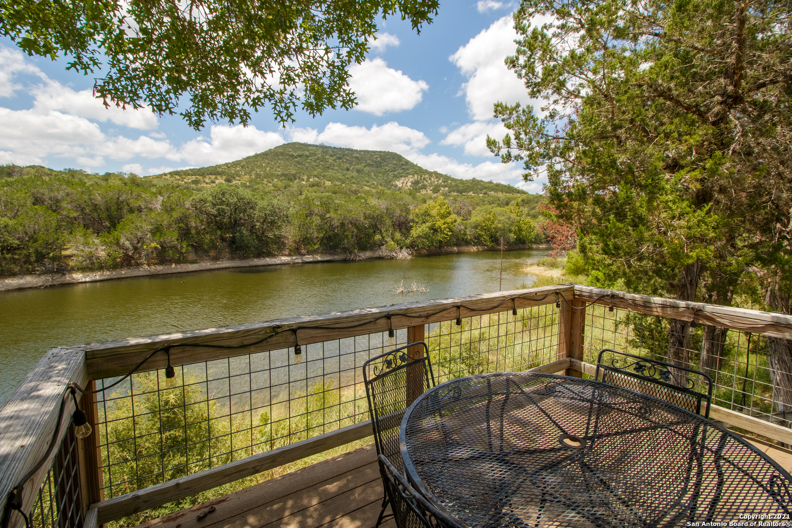 380 Live Oak Trail Tarpley TX 78883