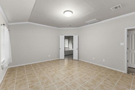 806 Point Valley San Antonio TX 78253