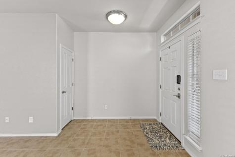 806 Point Valley San Antonio TX 78253