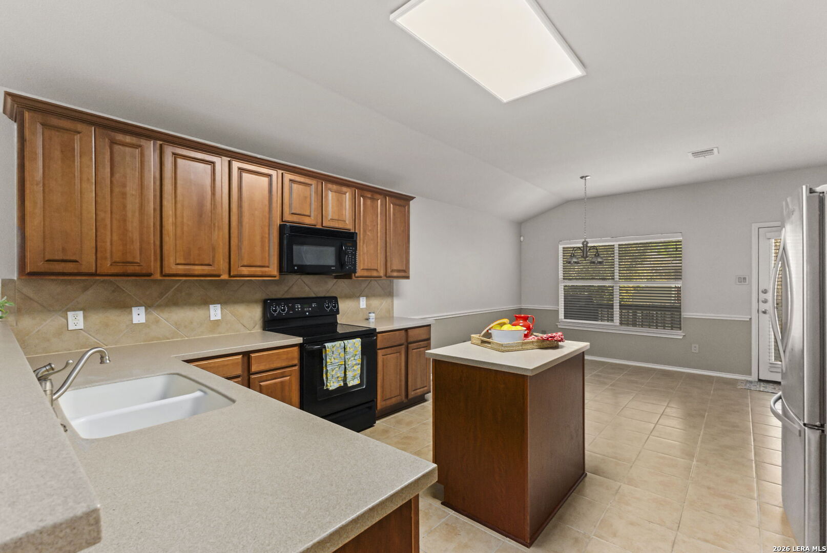 806 Point Valley San Antonio TX 78253