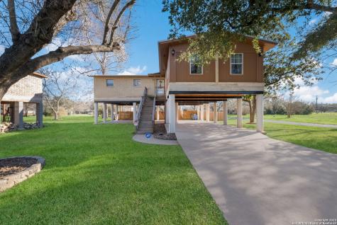117 Navasota Lane Seguin TX 78155