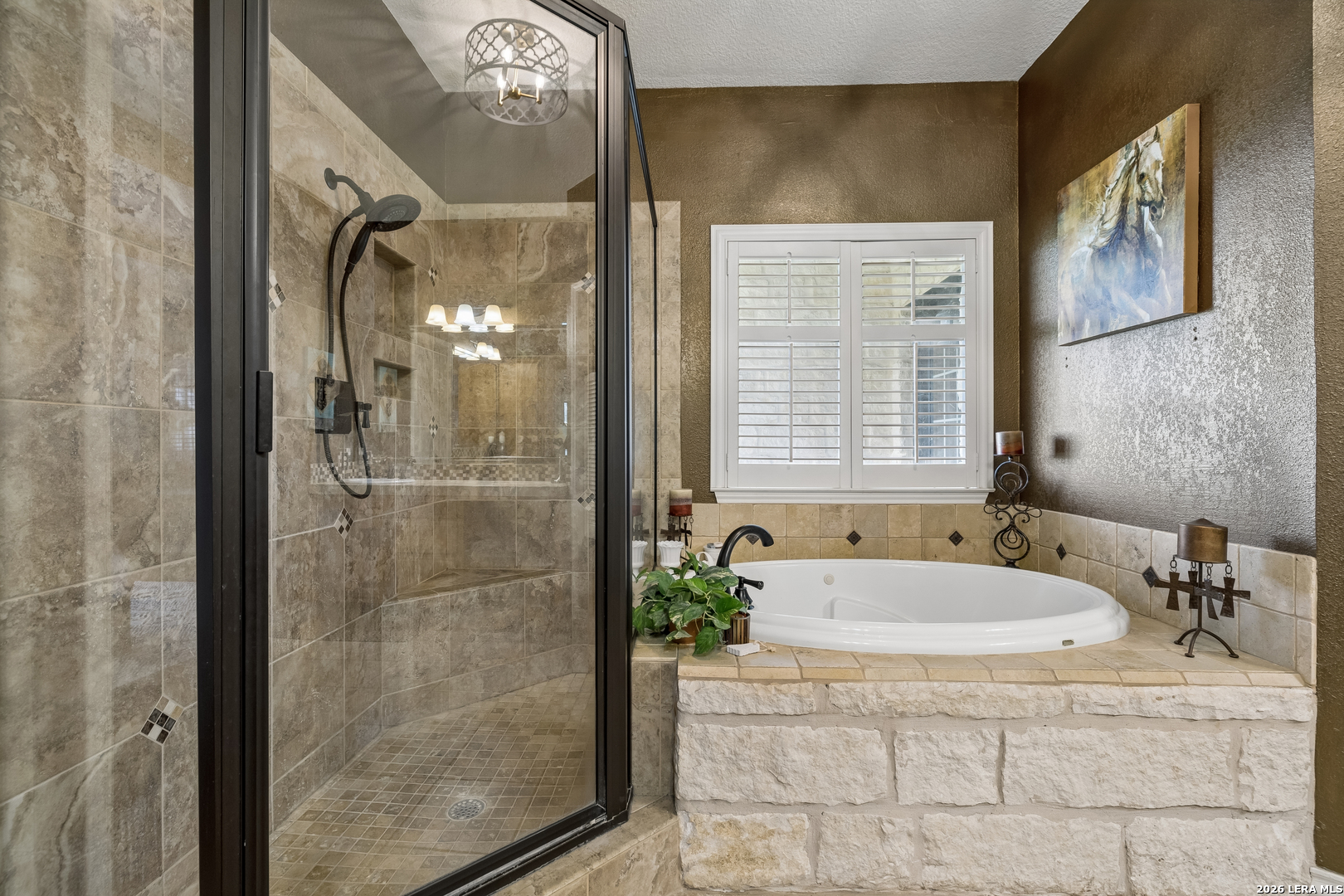 700 County Road 544 Hondo TX 78861