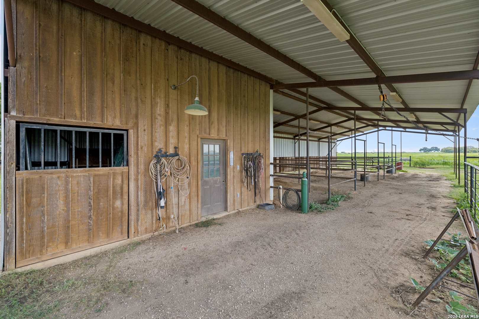 700 County Road 544 Hondo TX 78861