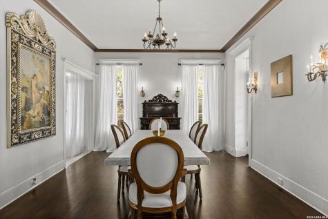 110 E Mulberry San Antonio TX 78212
