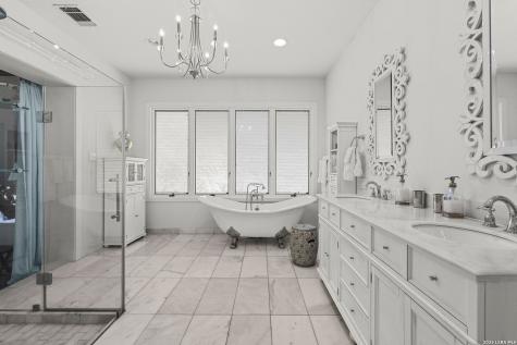 110 E Mulberry San Antonio TX 78212