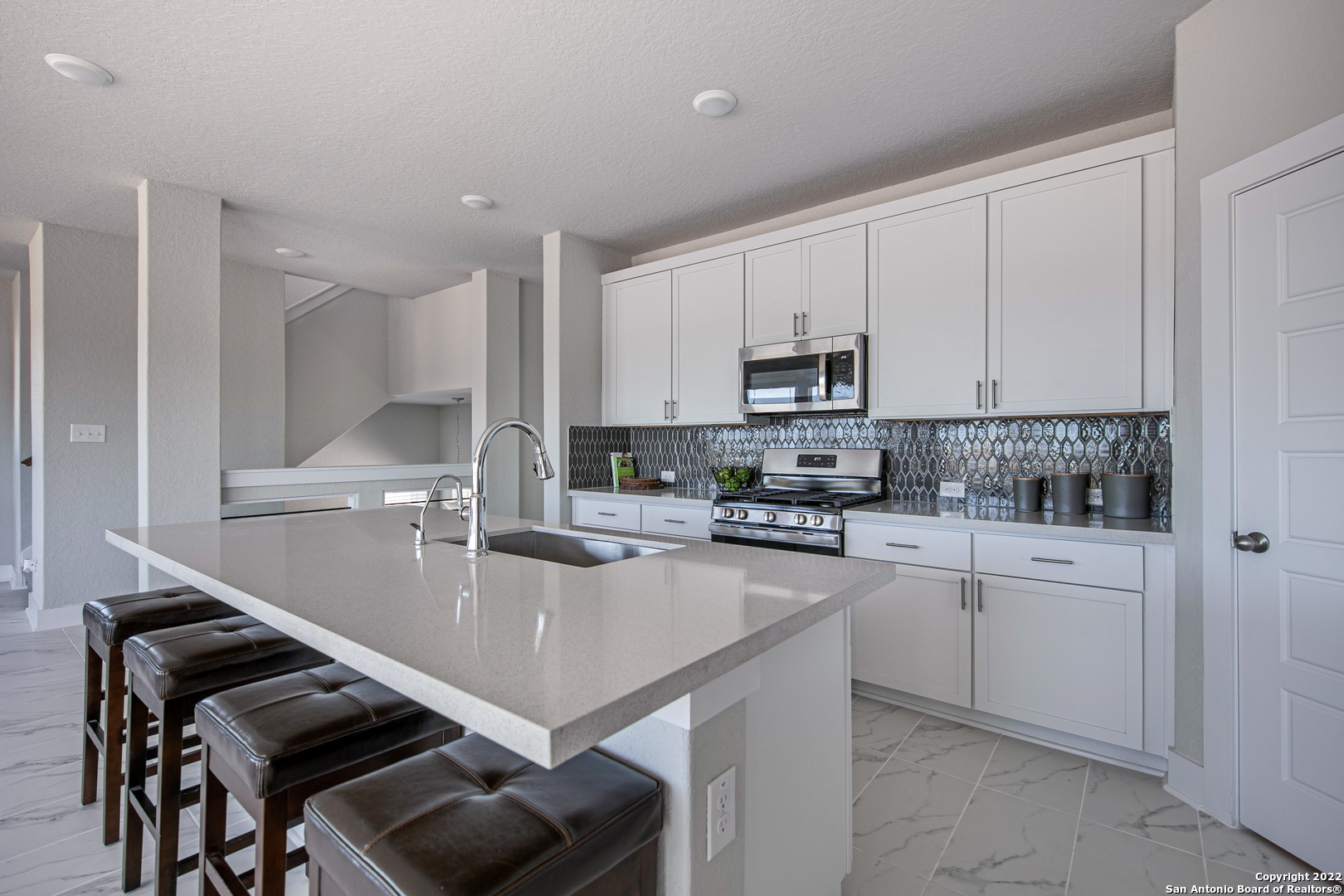 9059 Stillwater Pass San Antonio TX 78254