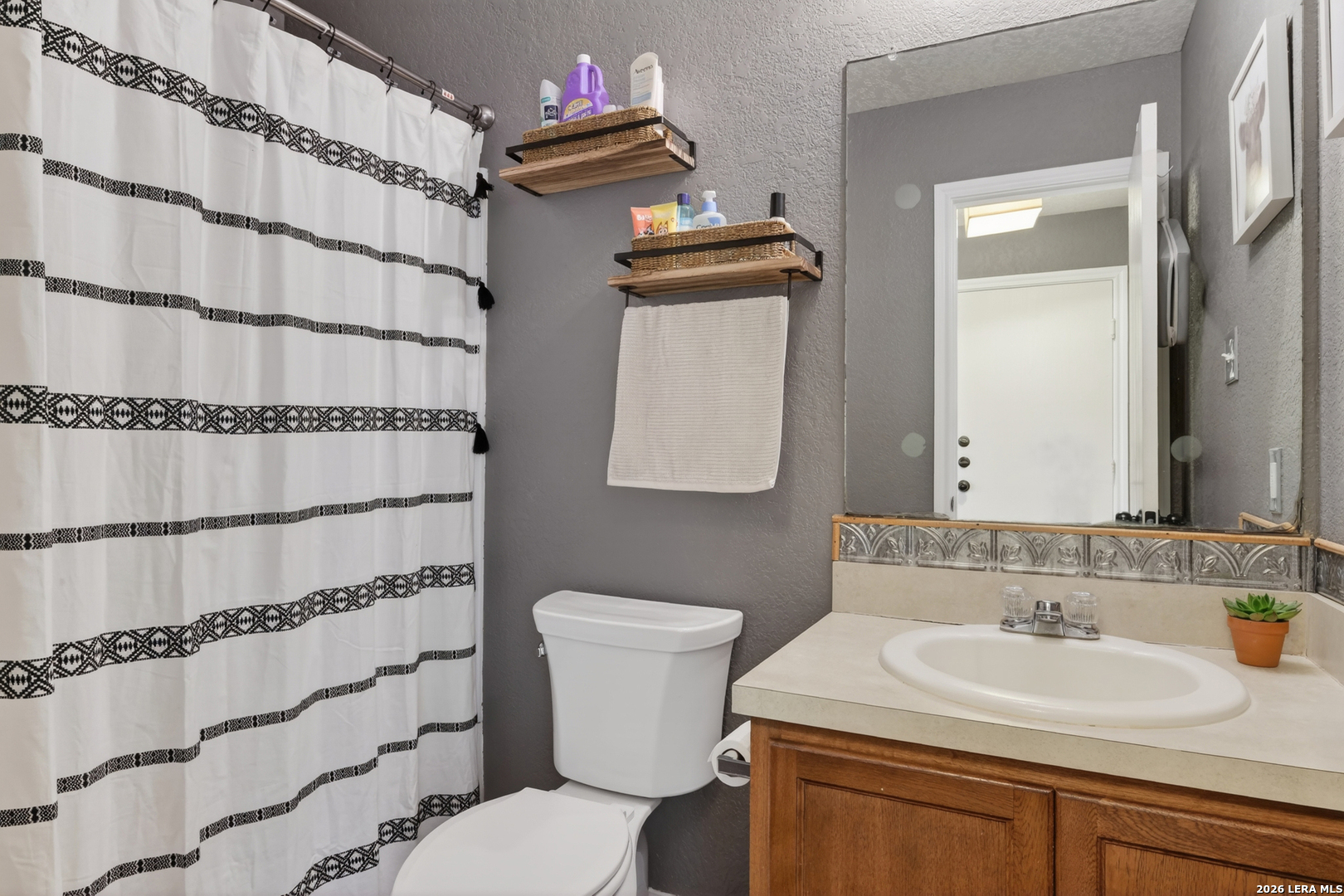 209 Gatewood Falls Cibolo TX 78108