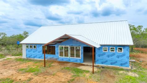 16763 Fm 1333 Charlotte TX 78011