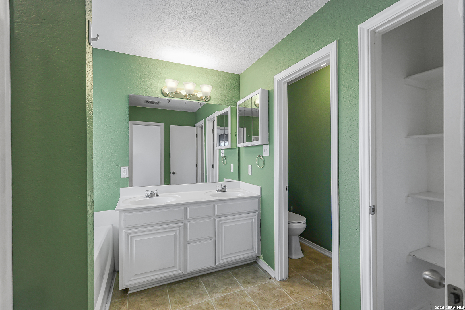 6050 Lakefront San Antonio TX 78222