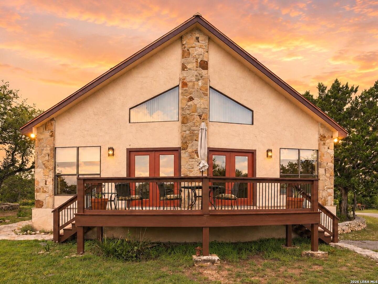 573 Hondo Oaks Drive Tarpley TX 78883