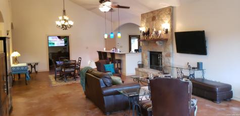 573 Hondo Oaks Drive Tarpley TX 78883