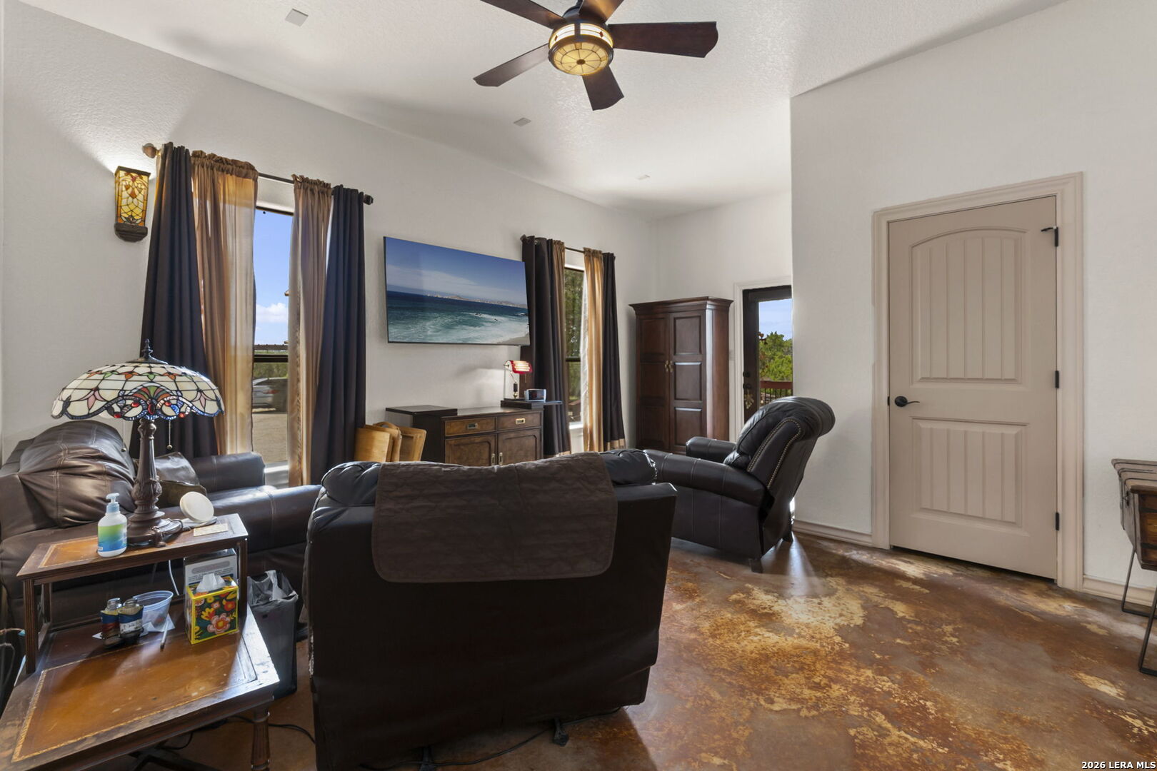 573 Hondo Oaks Drive Tarpley TX 78883
