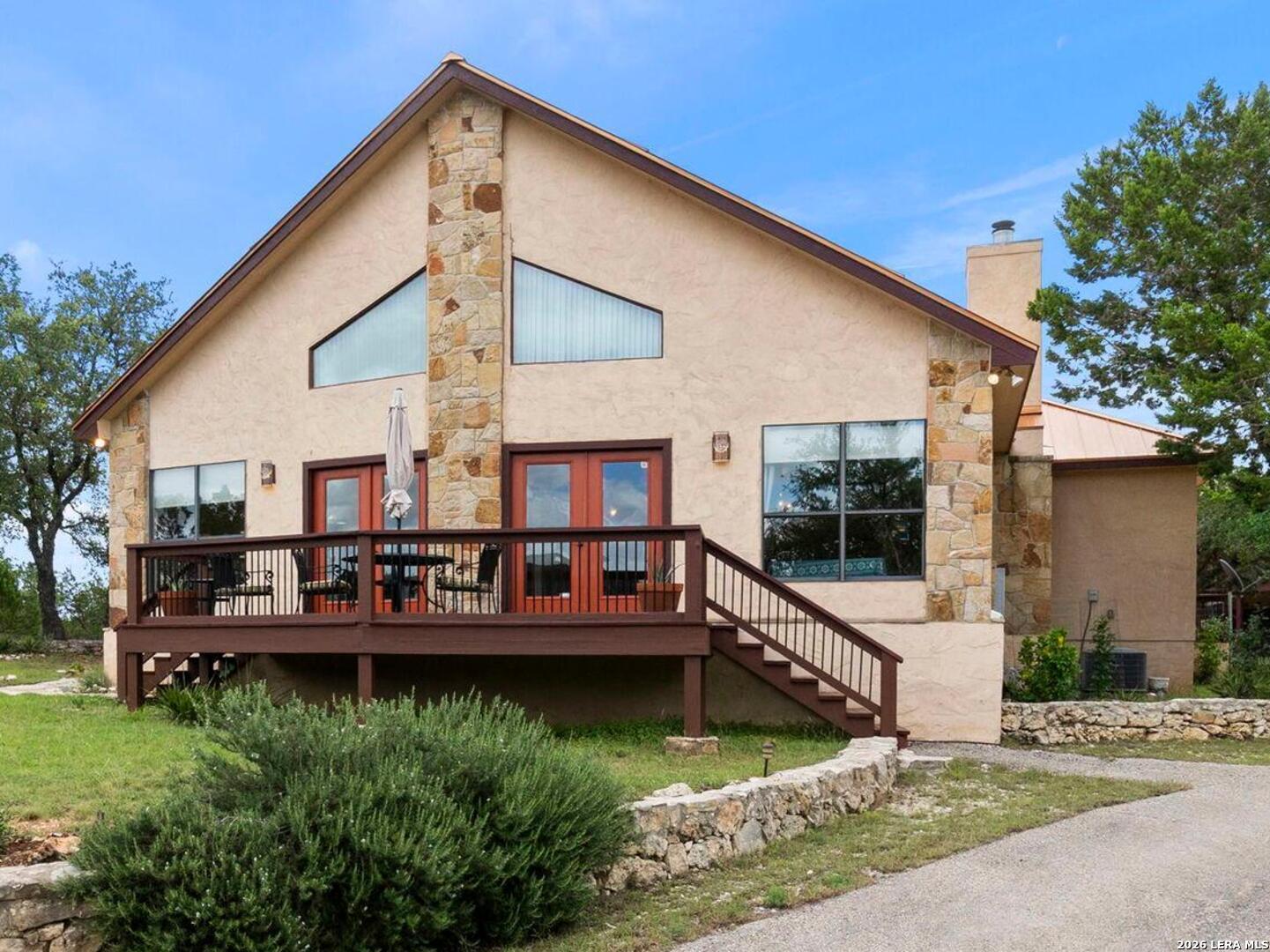 573 Hondo Oaks Drive Tarpley TX 78883