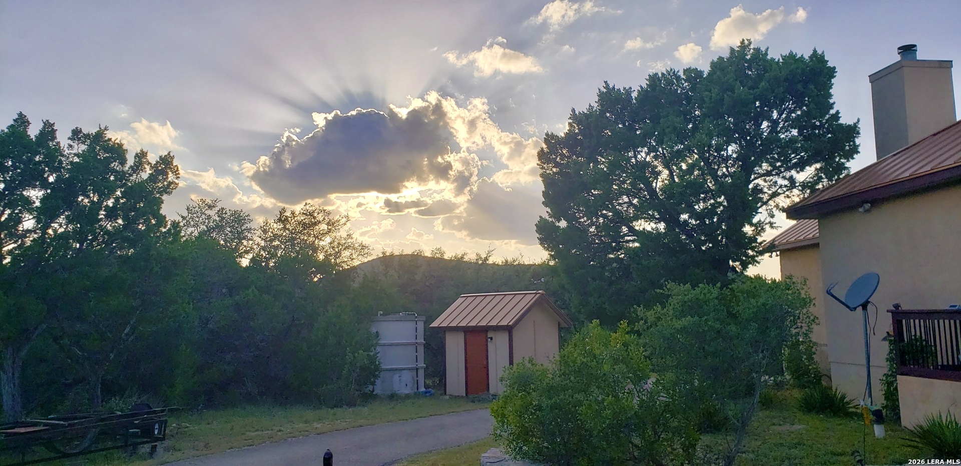 573 Hondo Oaks Drive Tarpley TX 78883