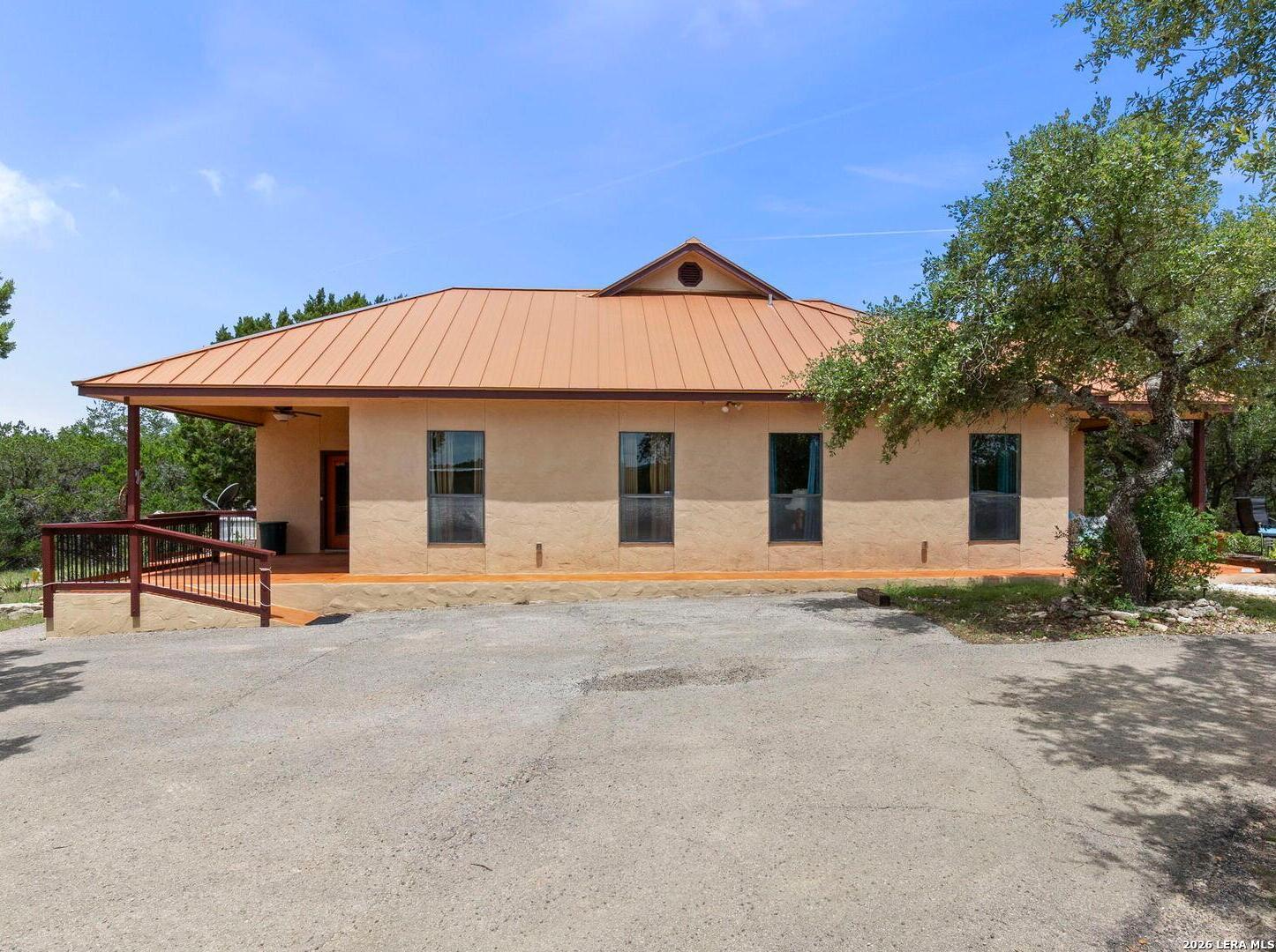 573 Hondo Oaks Drive Tarpley TX 78883