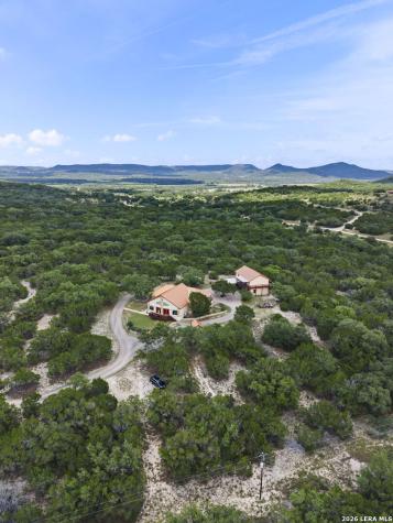 573 Hondo Oaks Drive Tarpley TX 78883