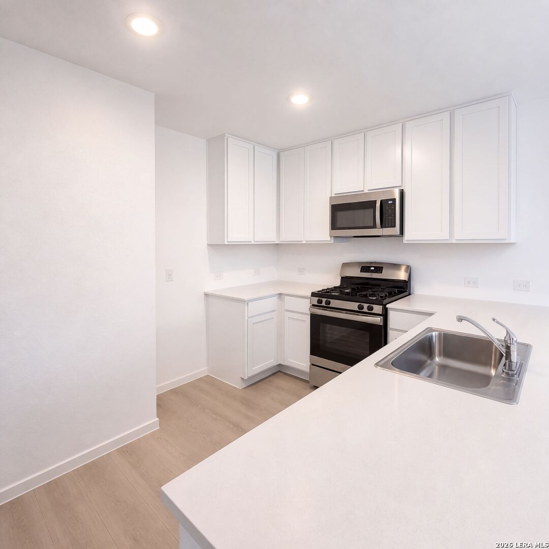 526 Layne Overlook San Antonio TX 78253