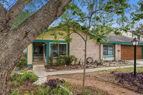 10111 Vigilante Trail Converse TX 78109