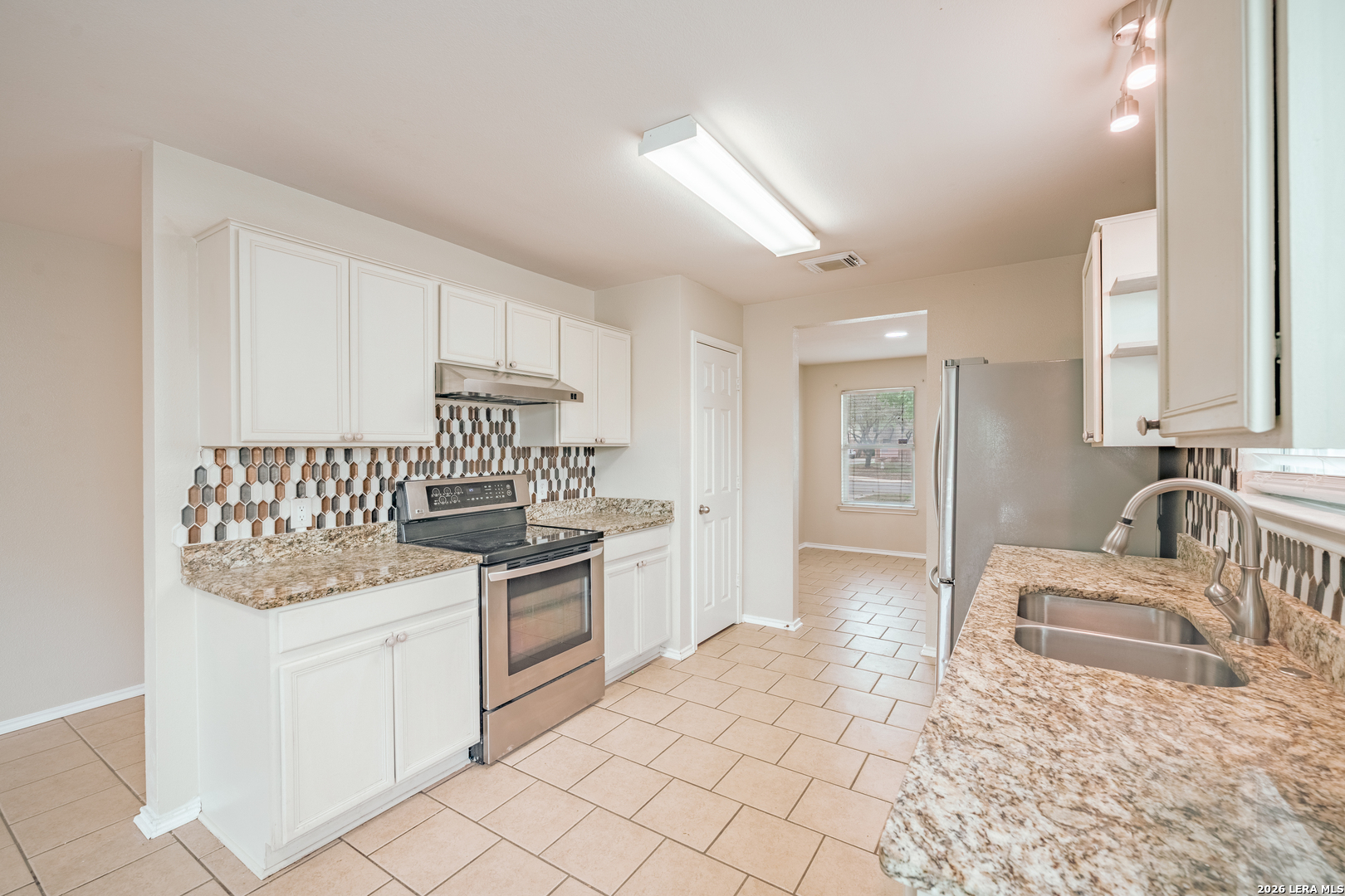 20310 Blue Trinity San Antonio TX 78259