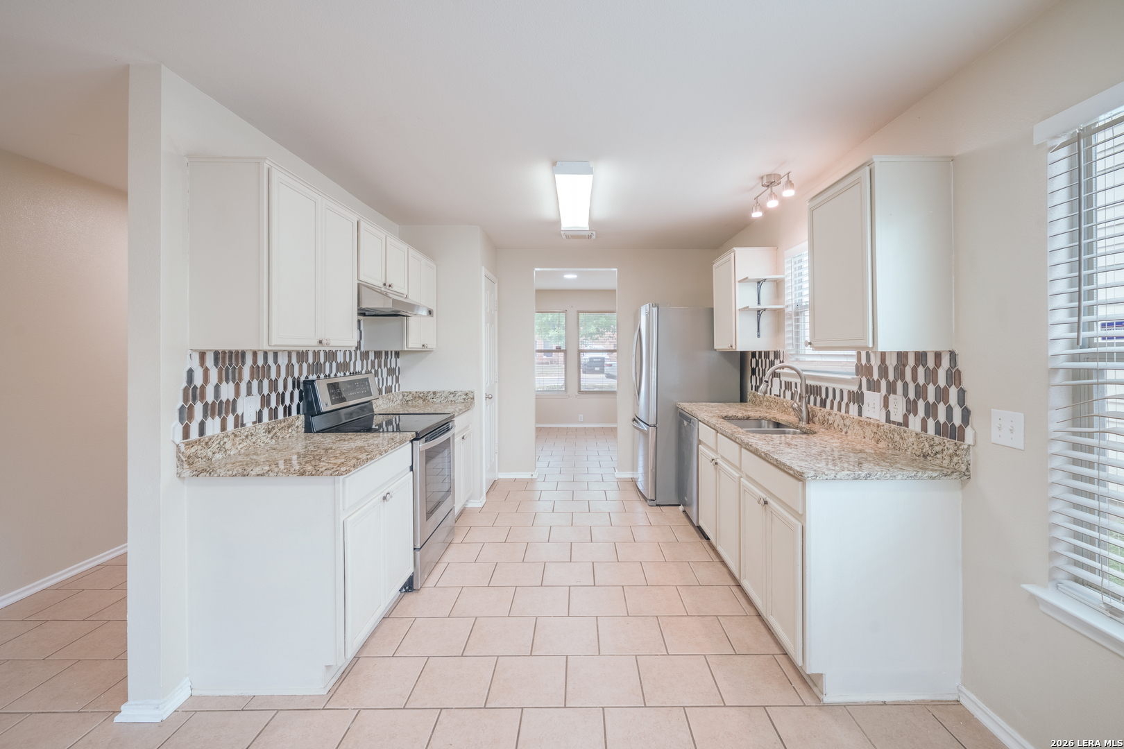 20310 Blue Trinity San Antonio TX 78259