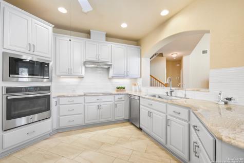 577 River Chase New Braunfels TX 78132