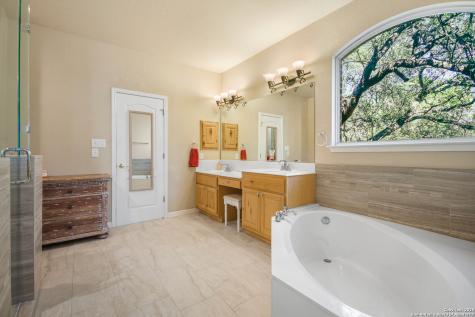 577 River Chase New Braunfels TX 78132