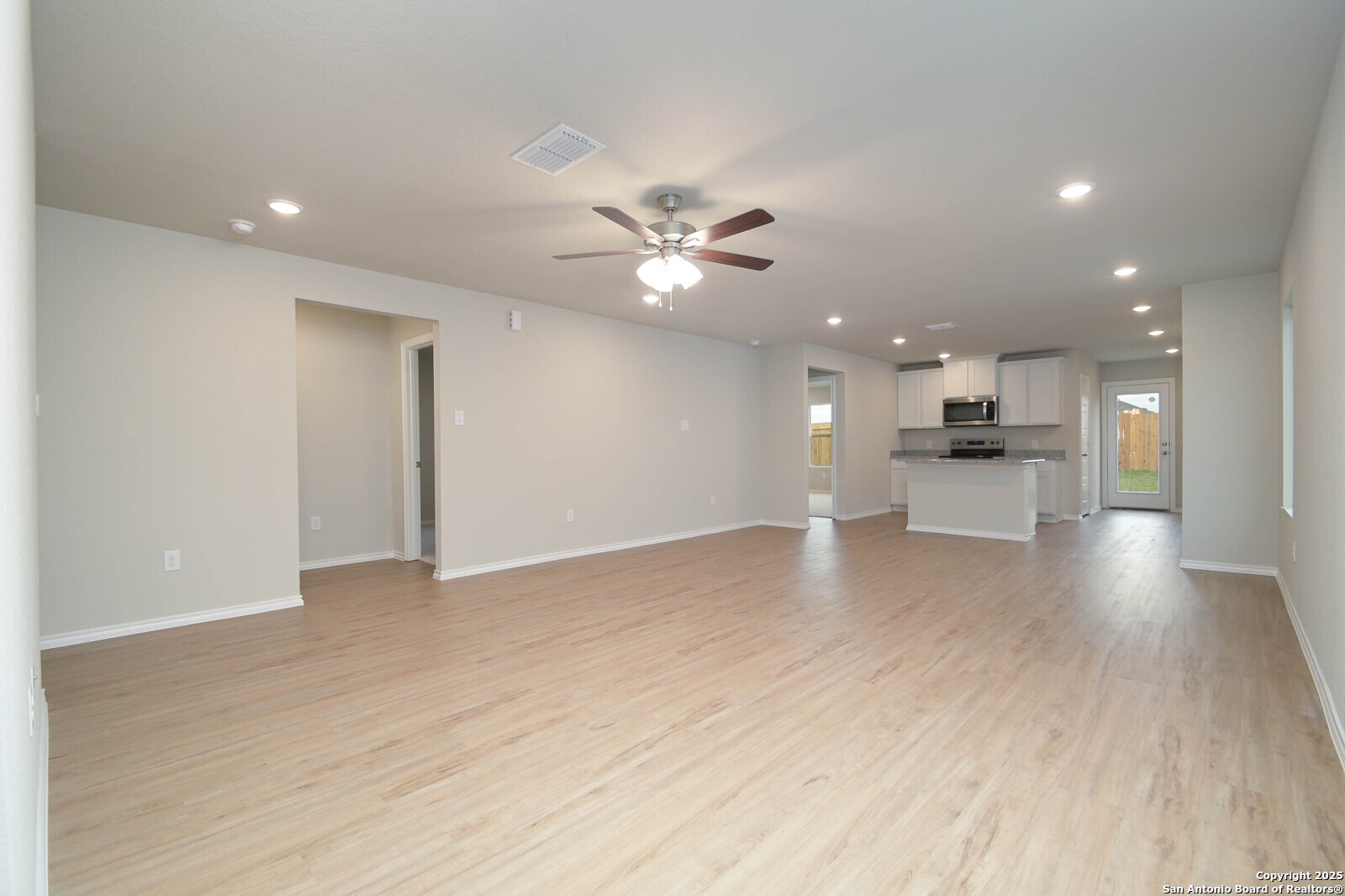 8570 Redhawk Lp San Antonio TX 78222
