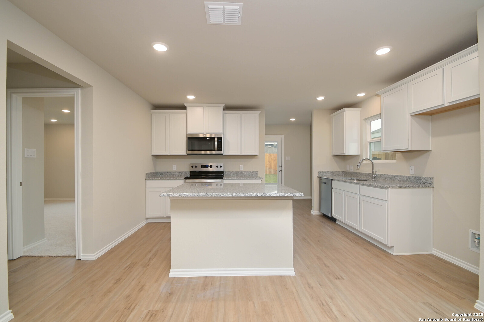 8570 Redhawk Lp San Antonio TX 78222