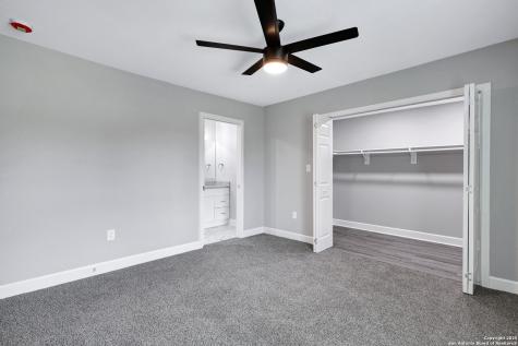 1938 W Ashby Place San Antonio TX 78201
