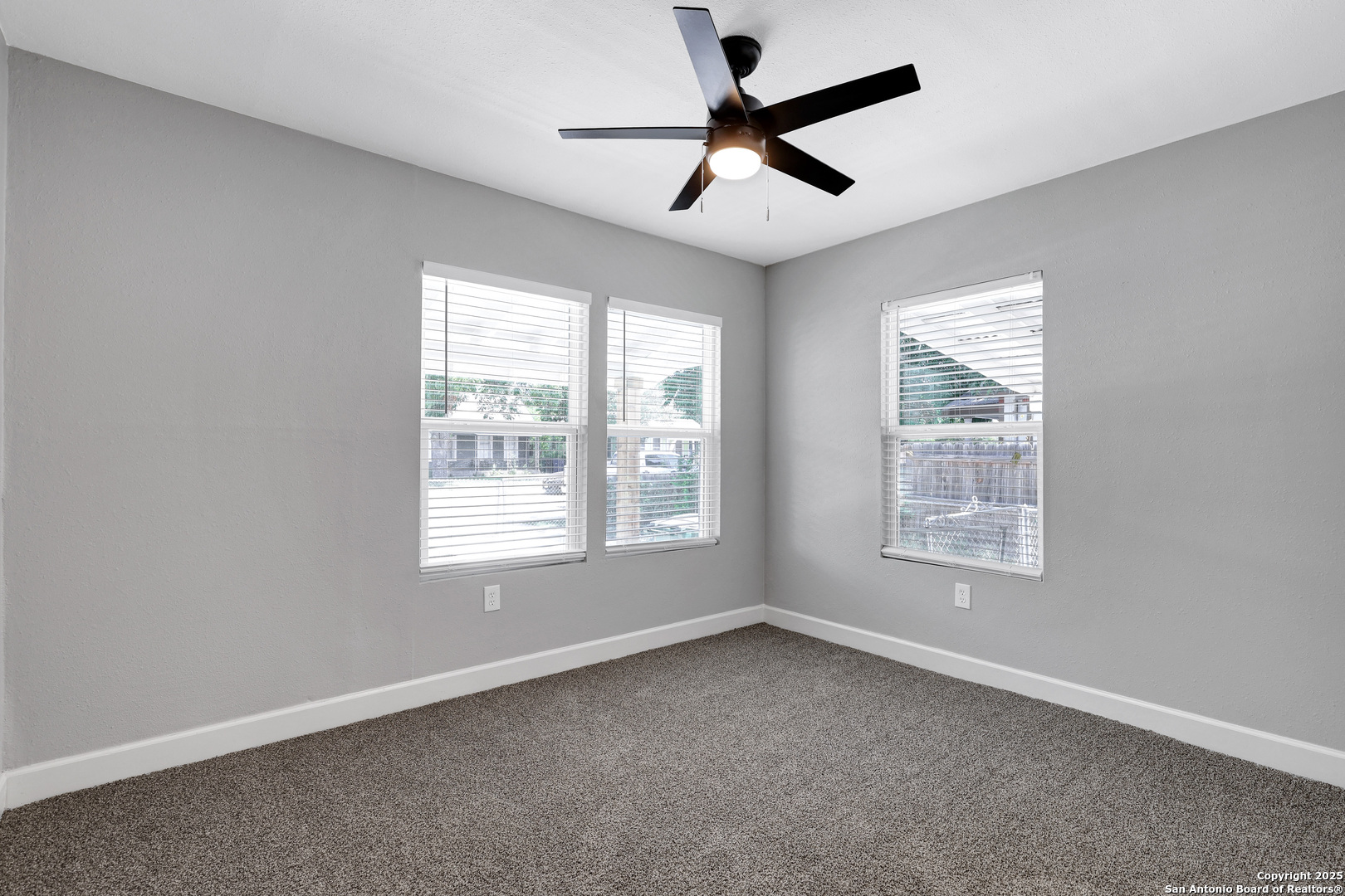 1938 W Ashby Place San Antonio TX 78201