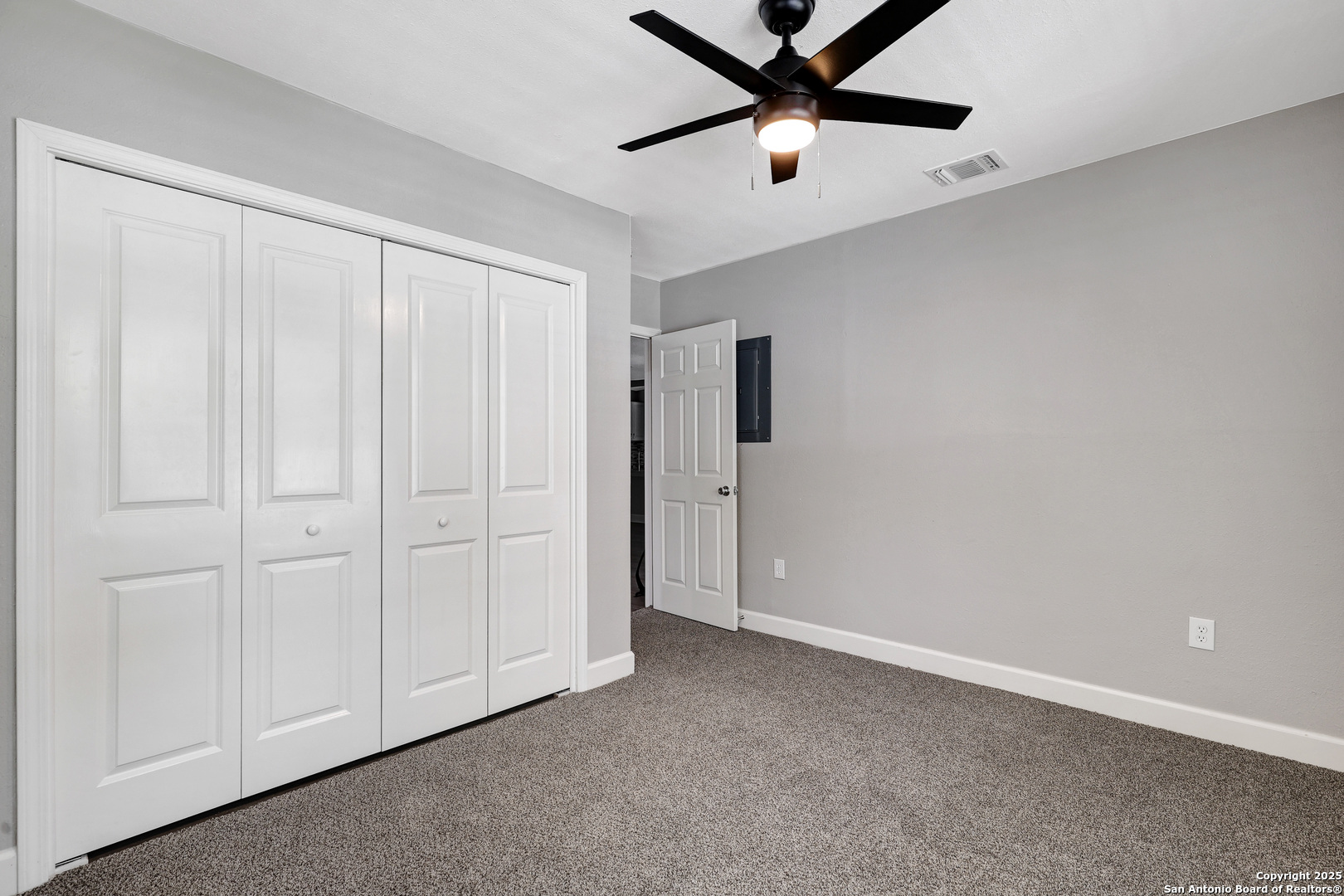 1938 W Ashby Place San Antonio TX 78201