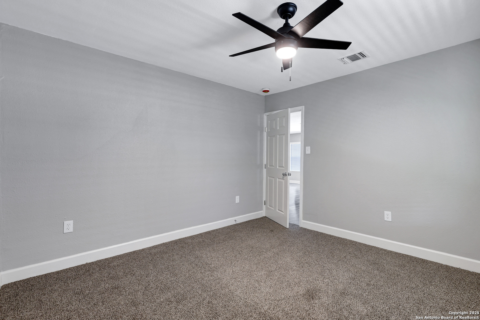 1938 W Ashby Place San Antonio TX 78201