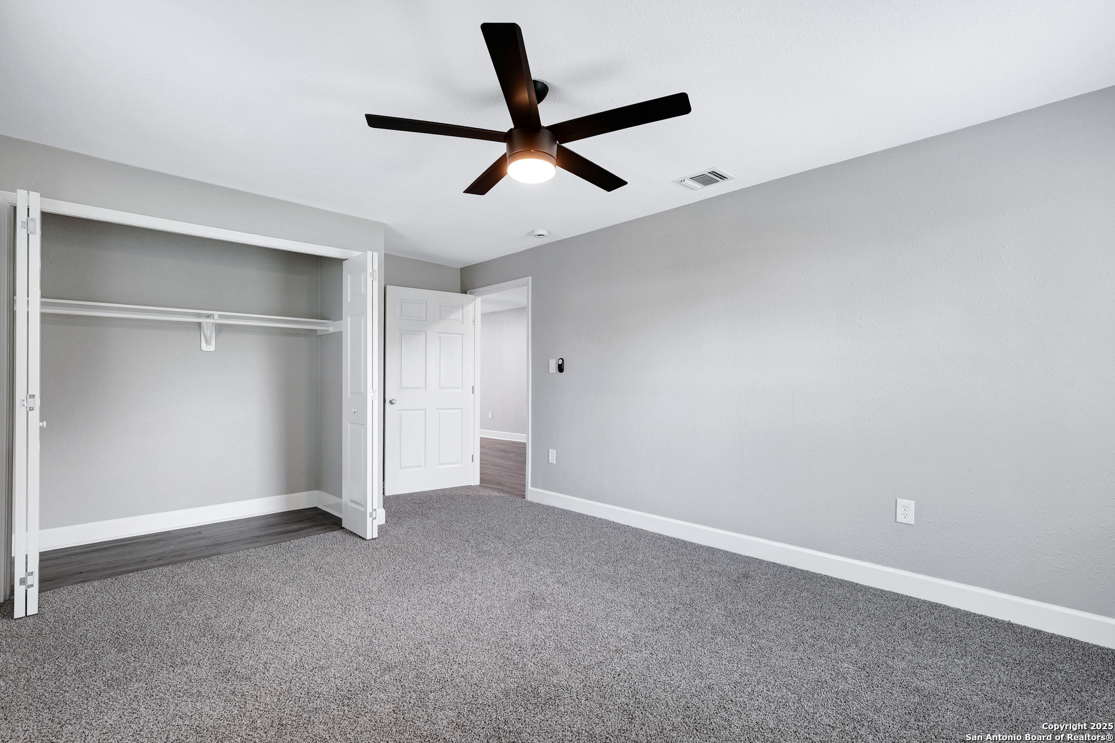 1938 W Ashby Place San Antonio TX 78201