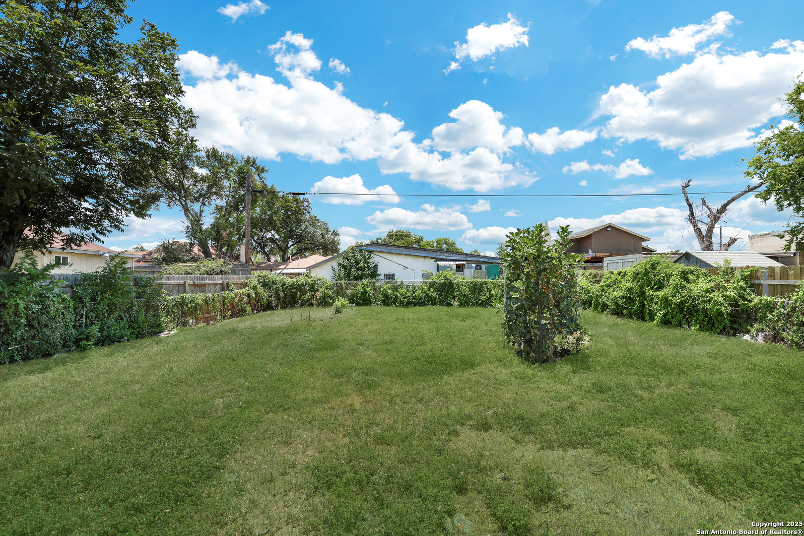 1938 W Ashby Place San Antonio TX 78201