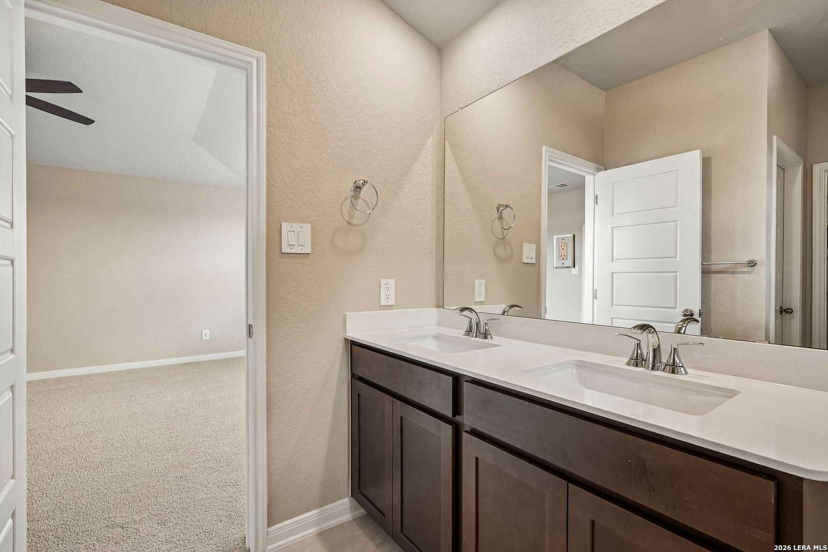 216 Barton Point Cibolo TX 78108