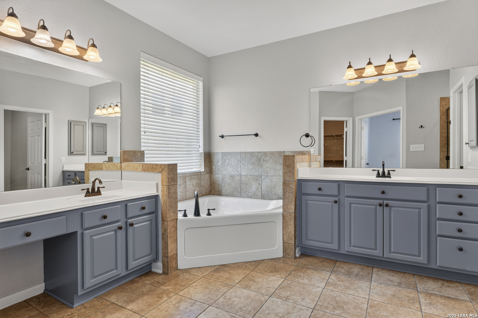 3707 Vitex San Antonio TX 78261