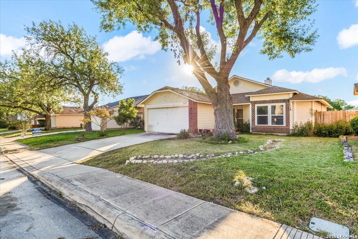 7127 Fallen Trail San Antonio TX 78244
