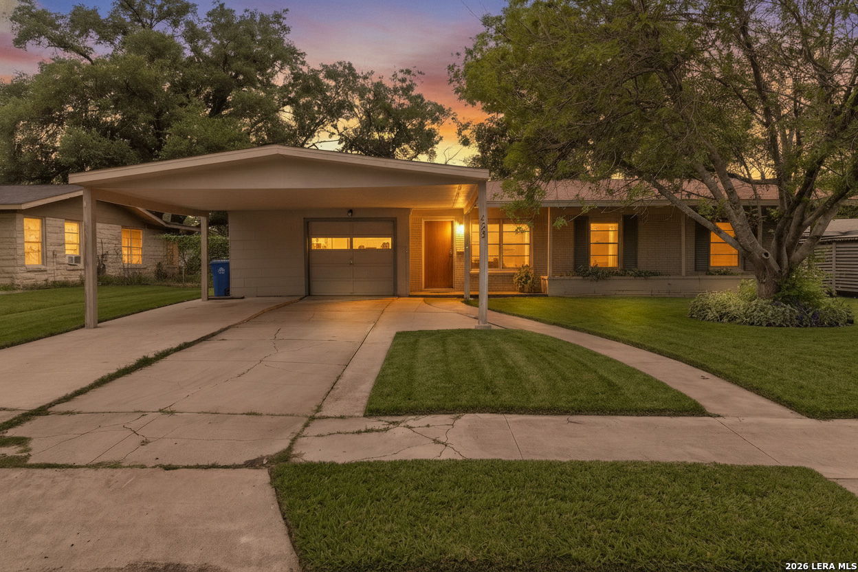 423 Craigmont Lane San Antonio TX 78213