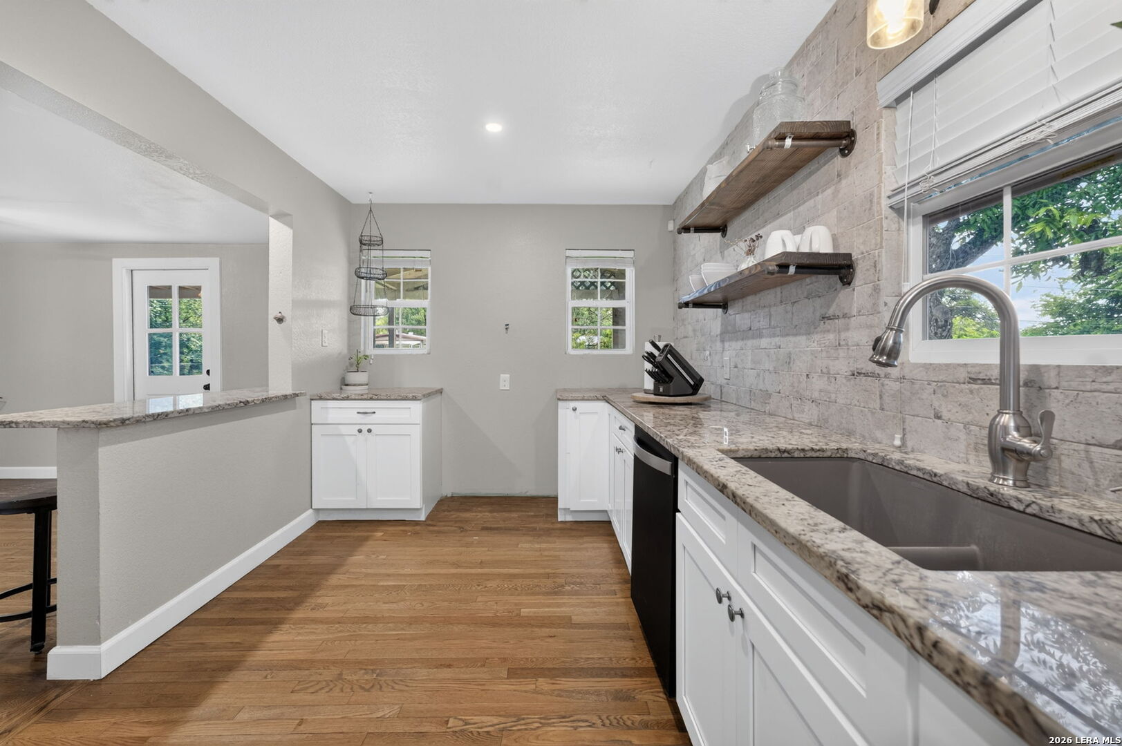 423 Craigmont Lane San Antonio TX 78213