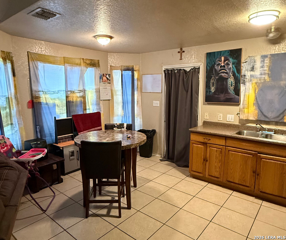 370 N San Gabriel Avenue San Antonio TX 78237