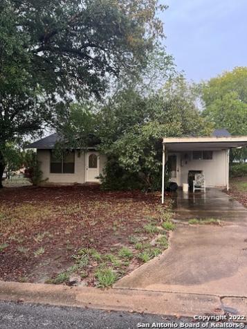 109 Sunnyside Drive Kenedy TX 78119