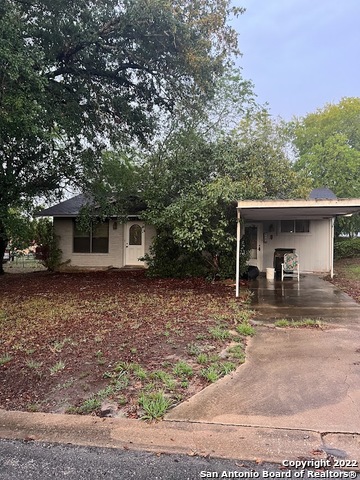 109 Sunnyside Drive Kenedy TX 78119