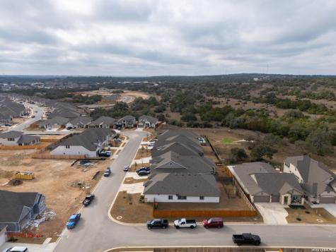1693 Hidden Fox New Braunfels TX 78132