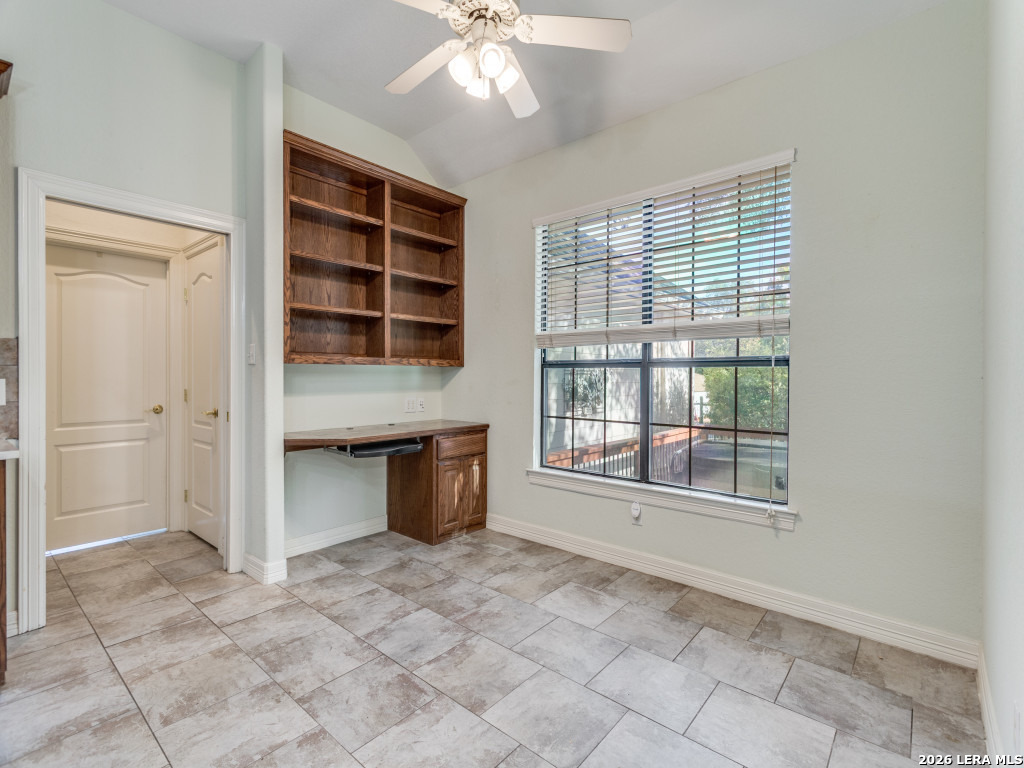 88 Sister Creek Comfort TX 78013