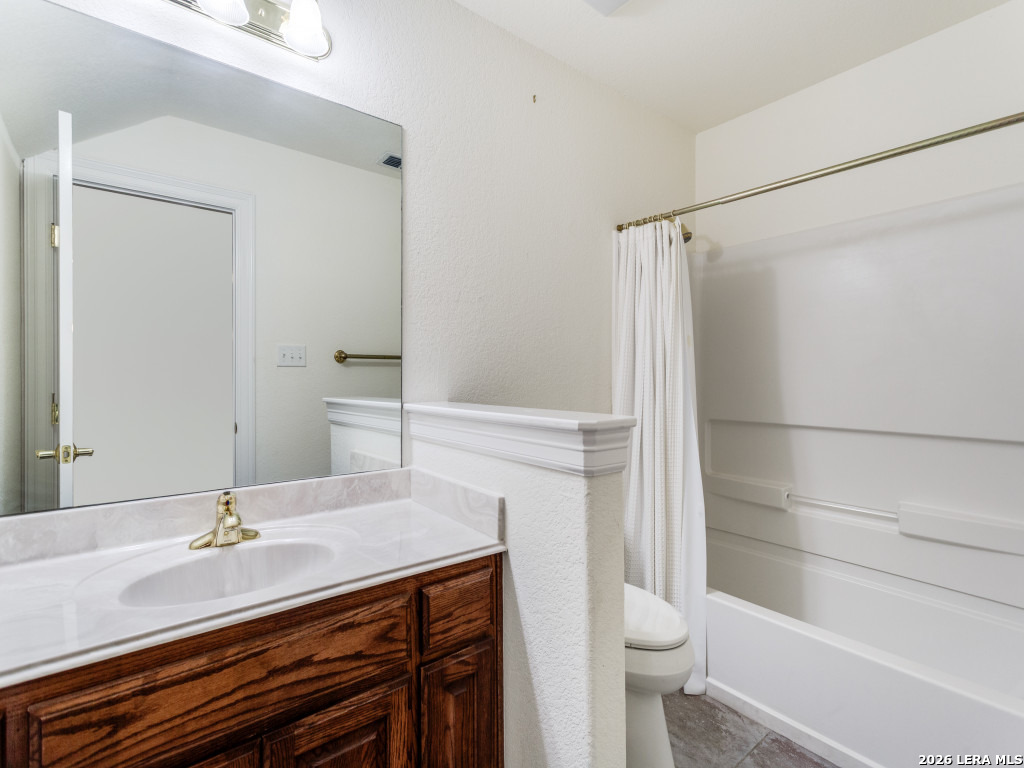 88 Sister Creek Comfort TX 78013