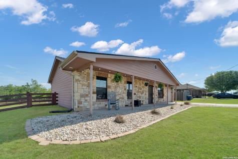 157 Dandelion Trail San Marcos TX 78666