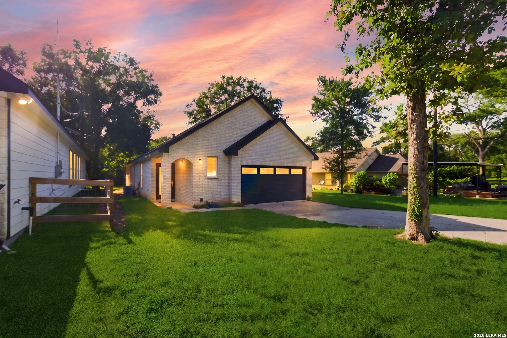 24682 Wicklow Street Hempstead TX 77445