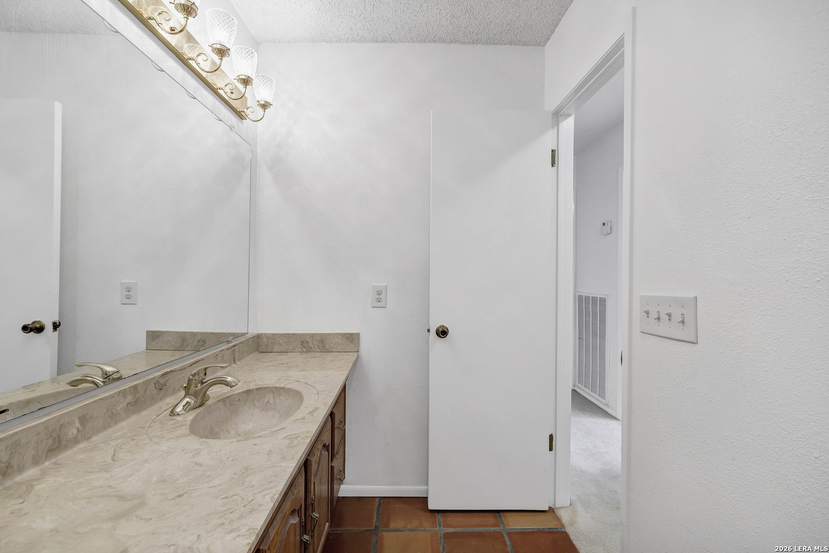 5118 El Capitan San Antonio TX 78233