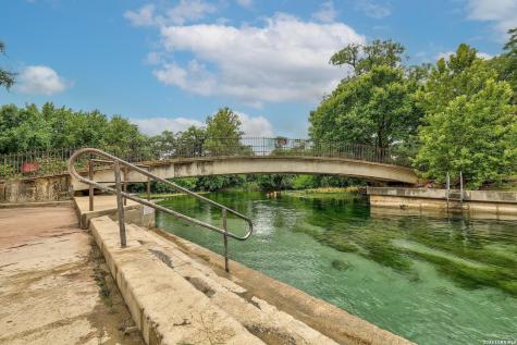 111 Clydesdale San Marcos TX 78666